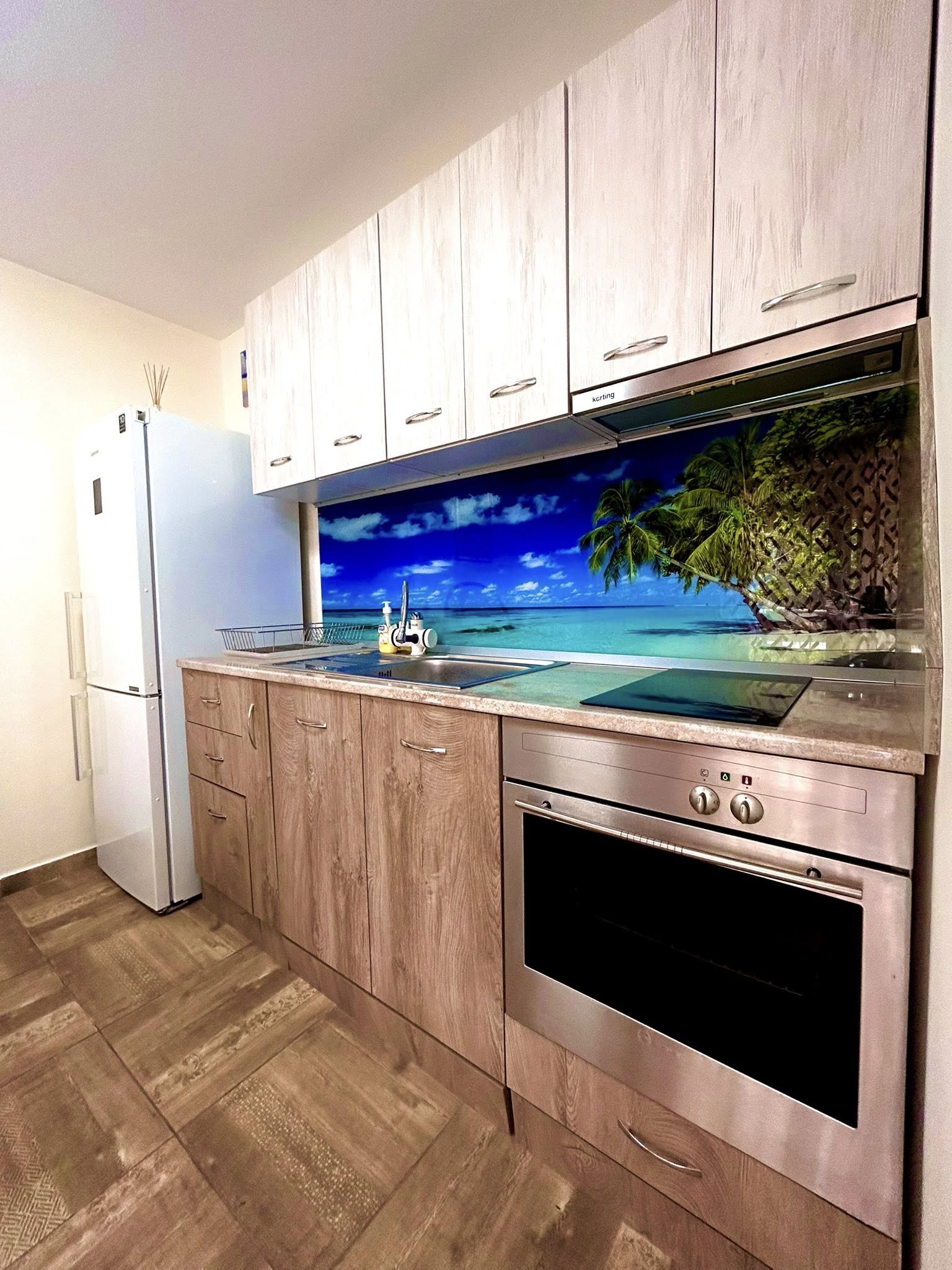 Кухня голяма къща