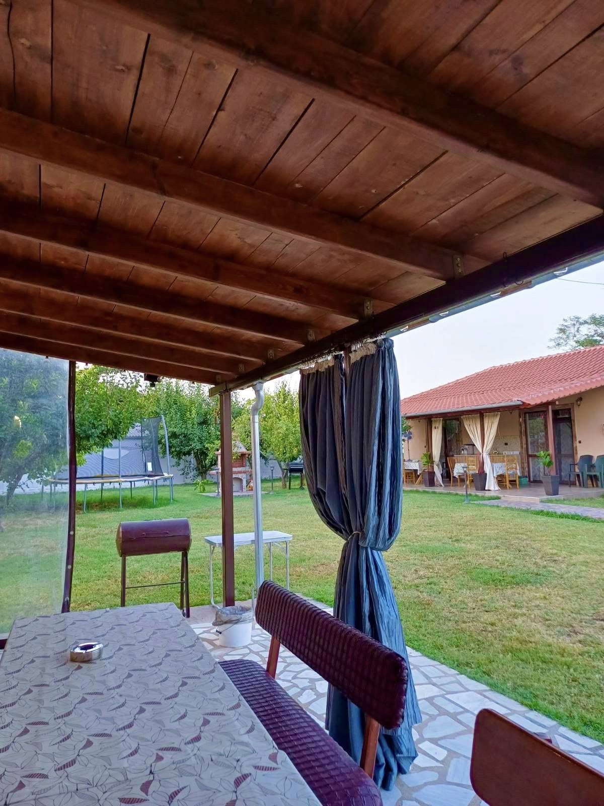 Веранда и двор